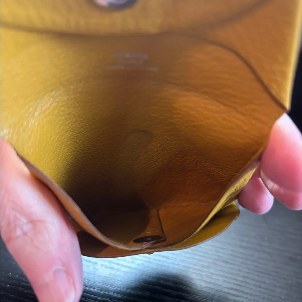 Authentic Hermès Bastia Change Purse - Jaune Ambre Leather - Picture 5 of 5